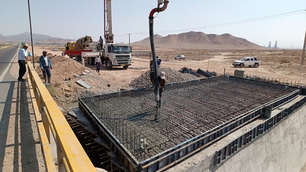 استارت بتن ریزی دال سمت کرمان